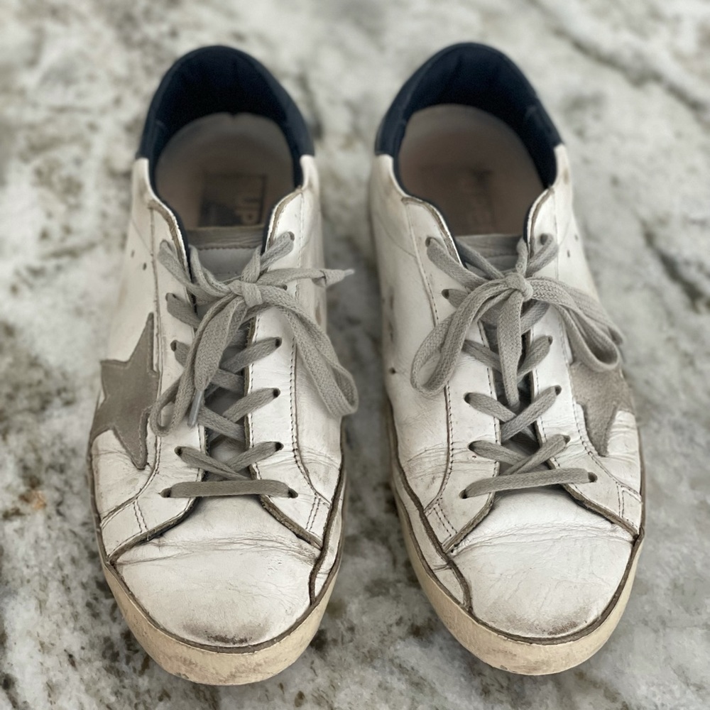 Golden Goose Superstar size 39